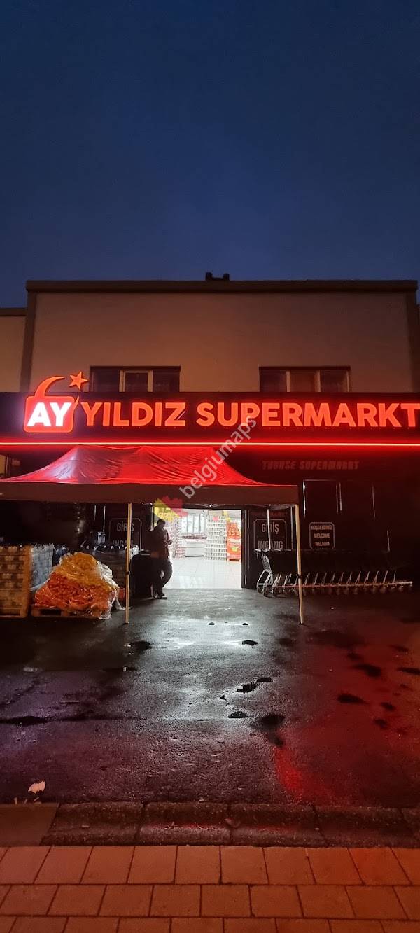Ay yıldız Süpermarkt