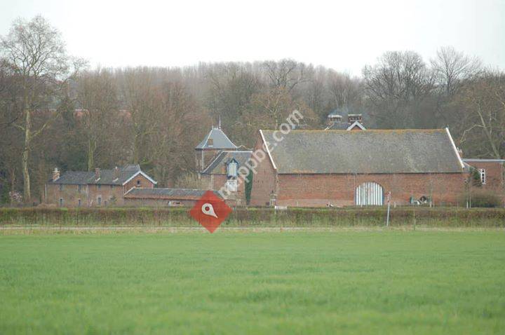 B&B Kasteelhoeve De Tornaco