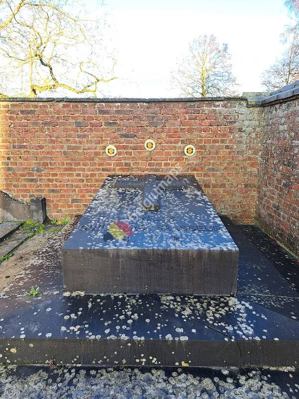 Cimetière de Poucet