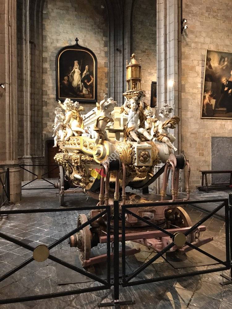 Collégiale Ste-Waudru