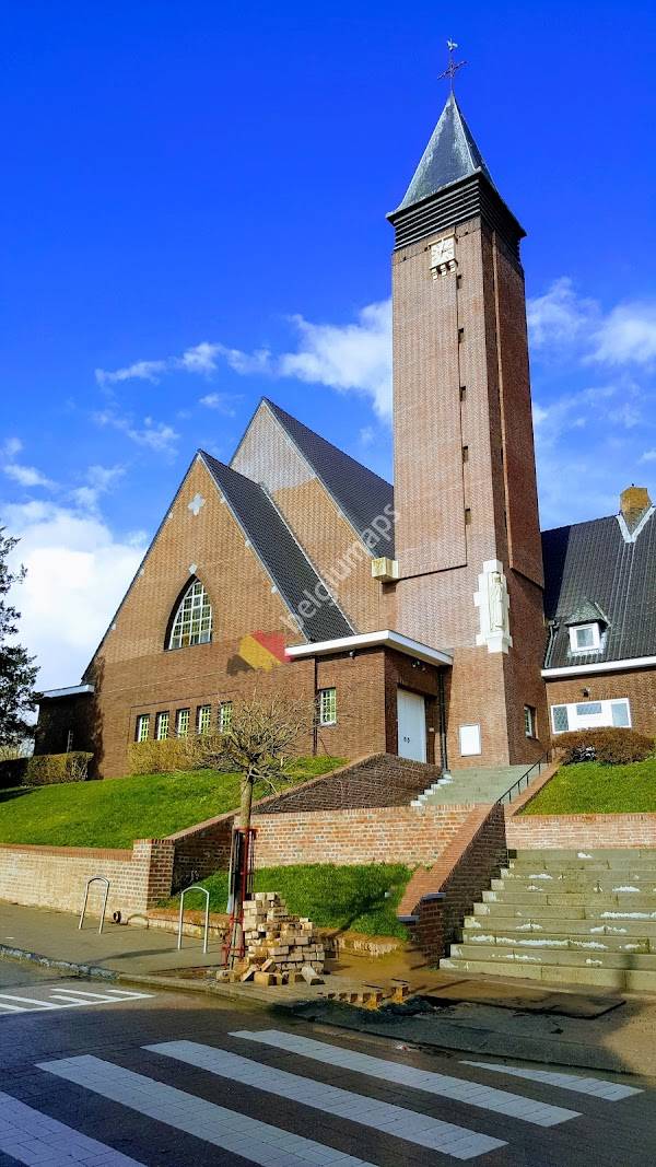 Eglise Sainte-Thérèse de l’Enfant Jésus, Grand-Manil