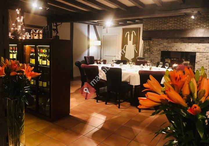 Het Genot Op Den Berg - Sympathiek Wijn-Restaurant