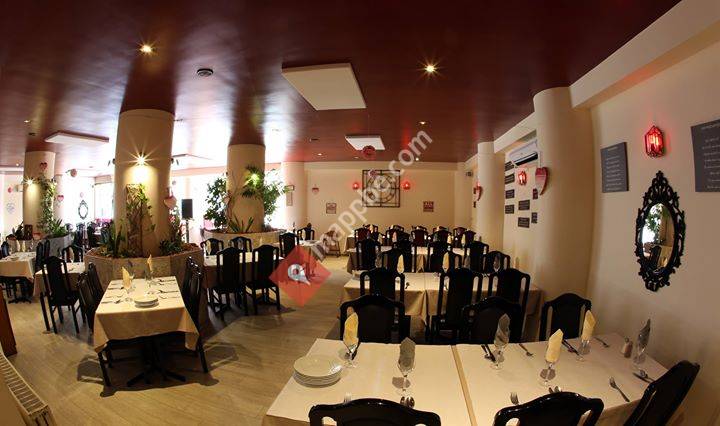 Le Phénicien Philippeville