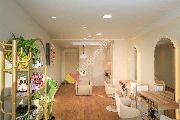 Sandy Kapsalon