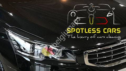 Spotless Cars : Cleaning Cars