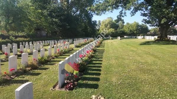 Strand Military Cemetery