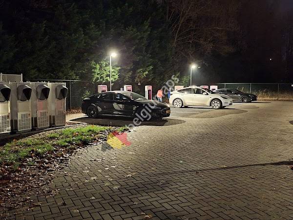 Tesla Supercharger