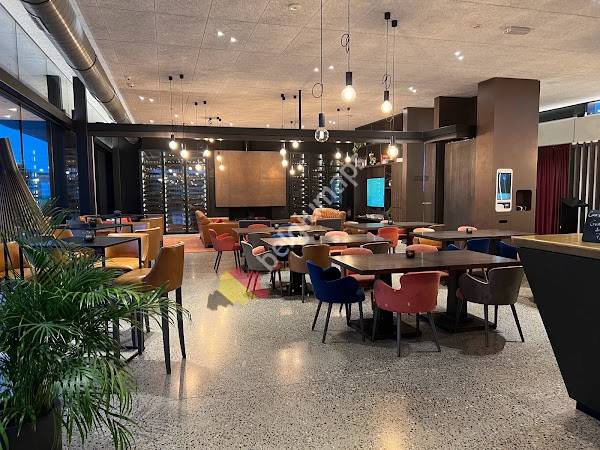 The National Brasserie & Bar